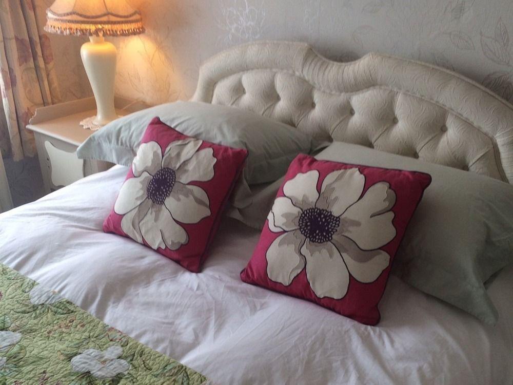 Dove Tree House 호텔 휫비 외부 사진